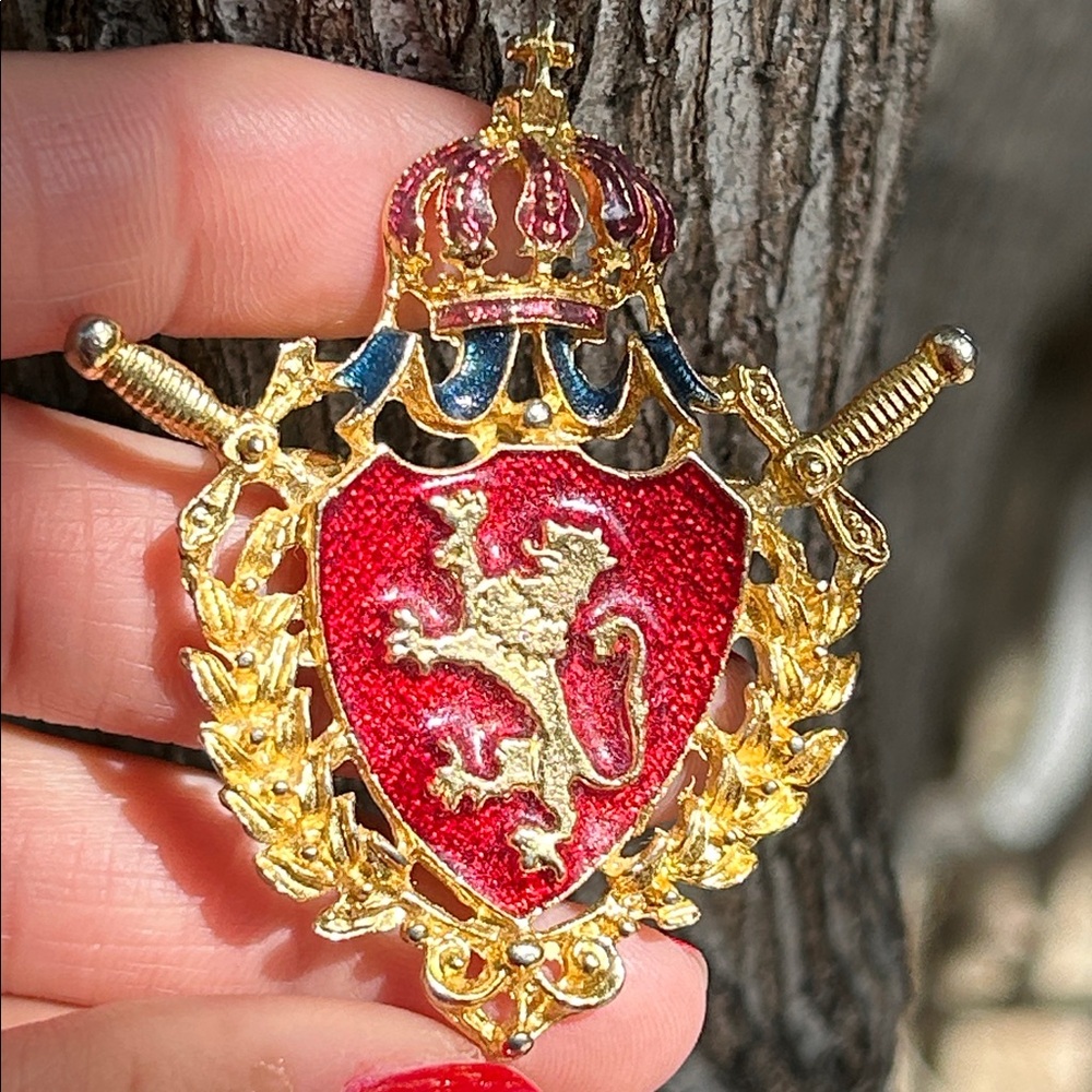Gold and Red Lion Crest Brooch